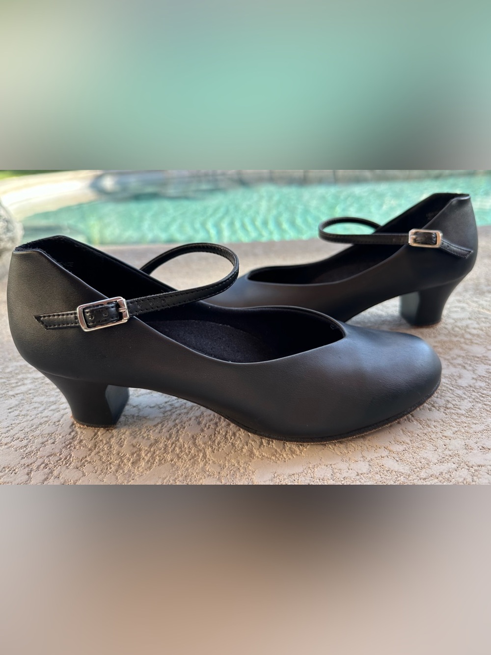 Capezio Jr. Footlight Character Shoe
